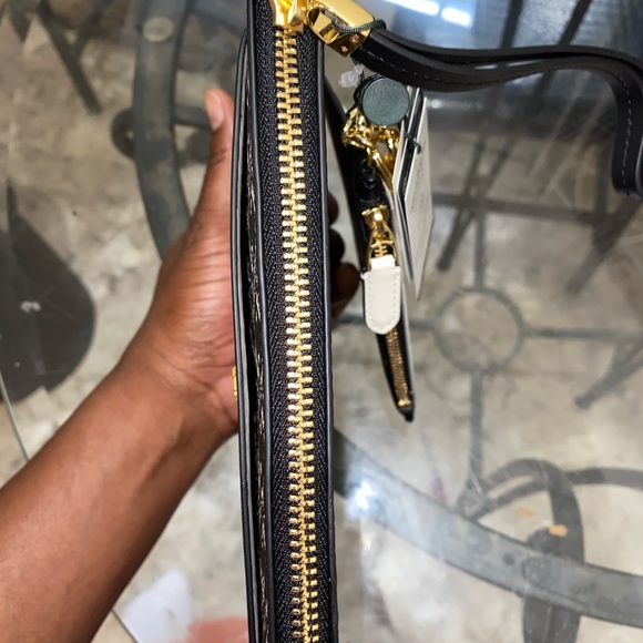 Ralph Lauren Wristlet Set - Picture 6 of 12